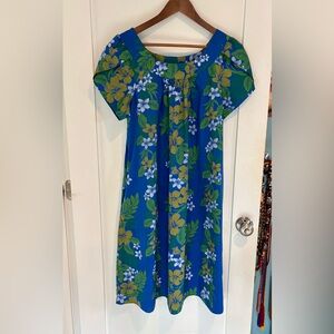 Royal creations Hawaiian Maxi Muumuu Caftan Dress sz L  Blue Floral vintage